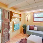 Rustic Adobe-Style Home W/ Hot Tub In Santa Fe